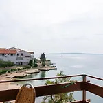 By The Sea Mandre, Pag - 4101 * كولان