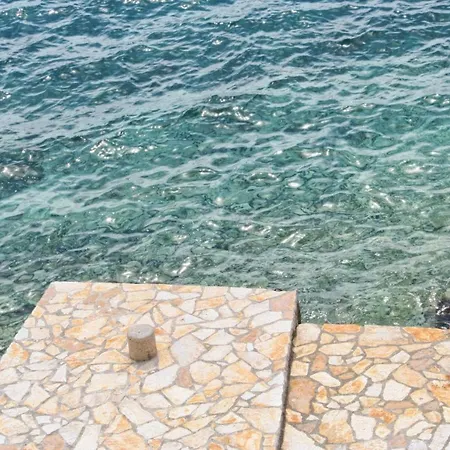 Apartments By The Sea Mandre, Pag - 4101 Apartment *