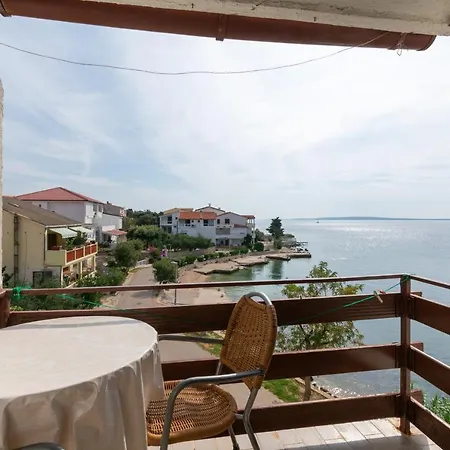Apartments By The Sea Mandre, Pag - 4101