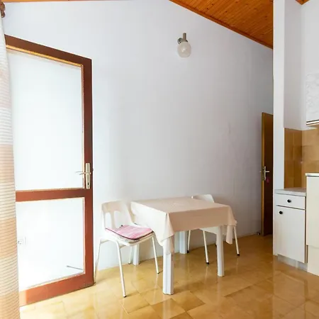 Apartments By The Sea Mandre, Pag - 4101