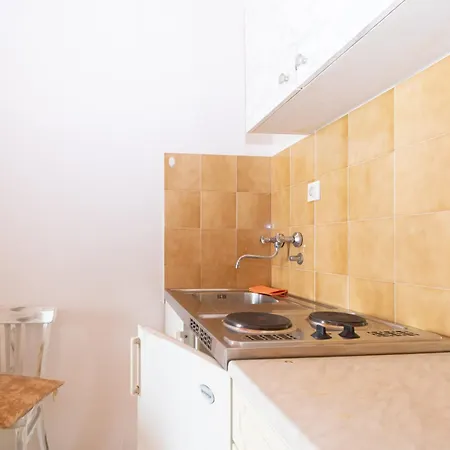 Apartamento By The Sea Mandre - Pag - 4101 *