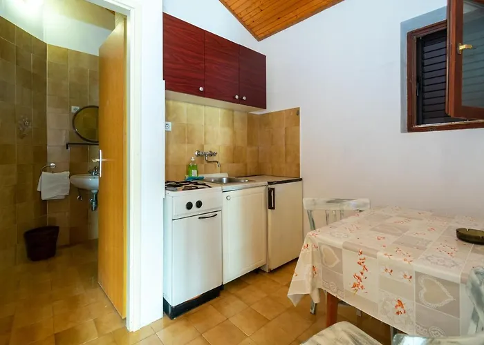 Lägenhet By The Sea Mandre, Pag - 4101 Kolan