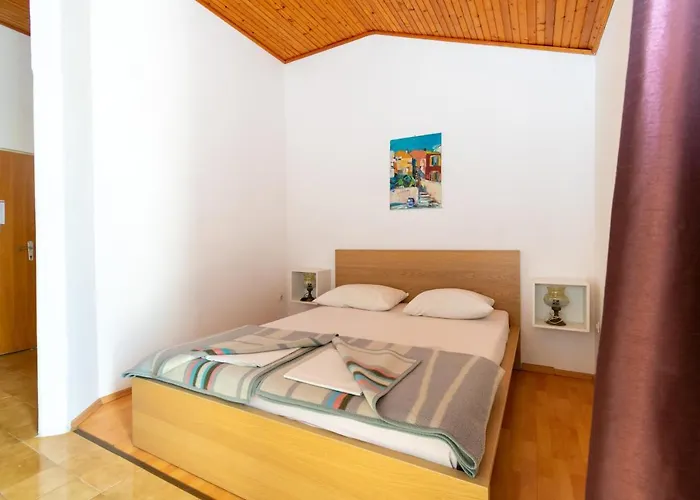 By The Sea Mandre, Pag - 4101 Kolan