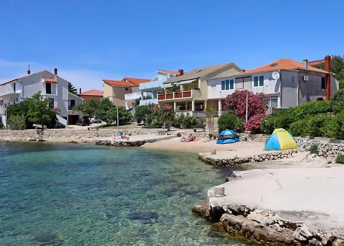 Lägenhet By The Sea Mandre, Pag - 4101 Kolan